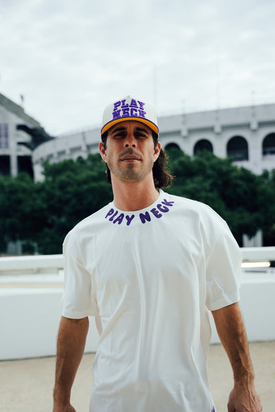Play Neck tee
