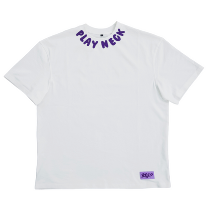 PLAY NECK tee